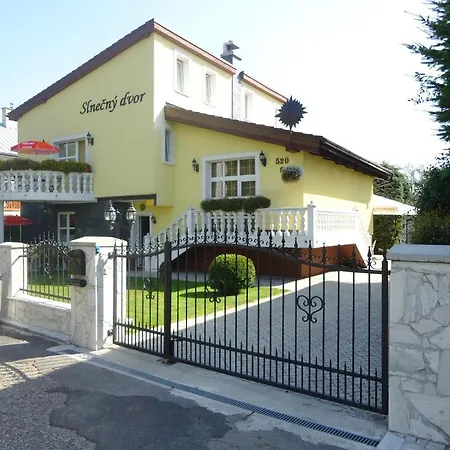 Homestay Slnecny Dvor Vel'ka Lomnica